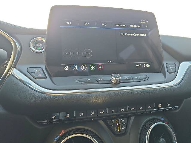 Used 2025 Chevrolet Blazer LT FWD image 19