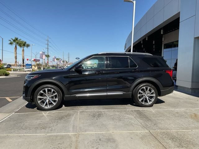 Certified 2025 Ford Explorer Platinum w/ Ultimate Package AWD/4WD image 4