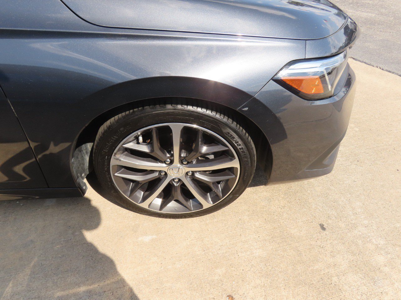 Used 2023 Honda Civic Touring image 9