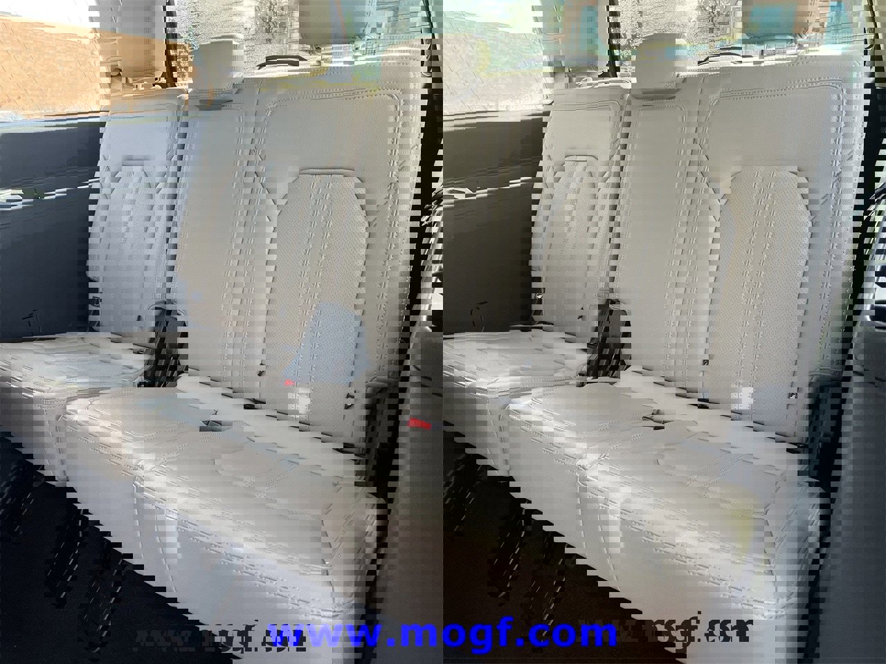 Certified 2024 Ford Expedition Limited image 30