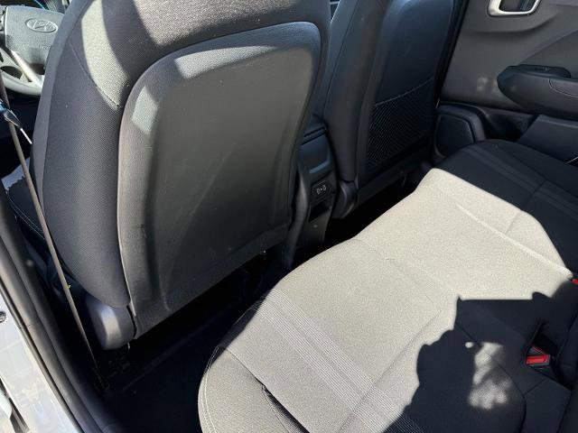 Used 2025 Hyundai Venue SEL image 33