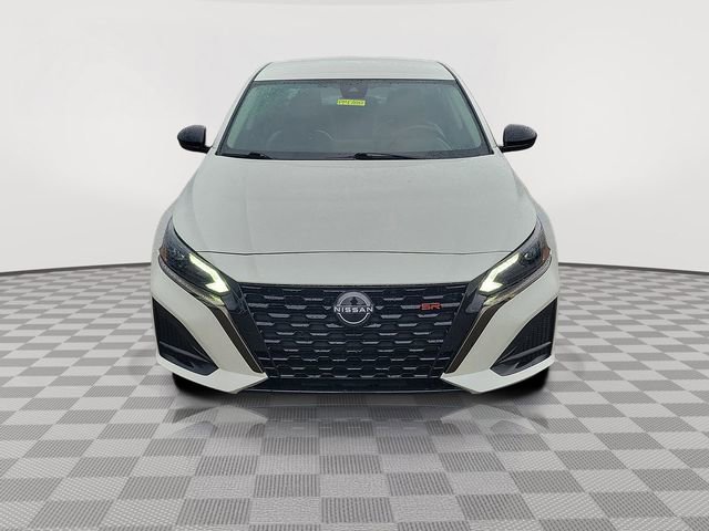 Used 2023 Nissan Altima 2.5 SR FWD image 8
