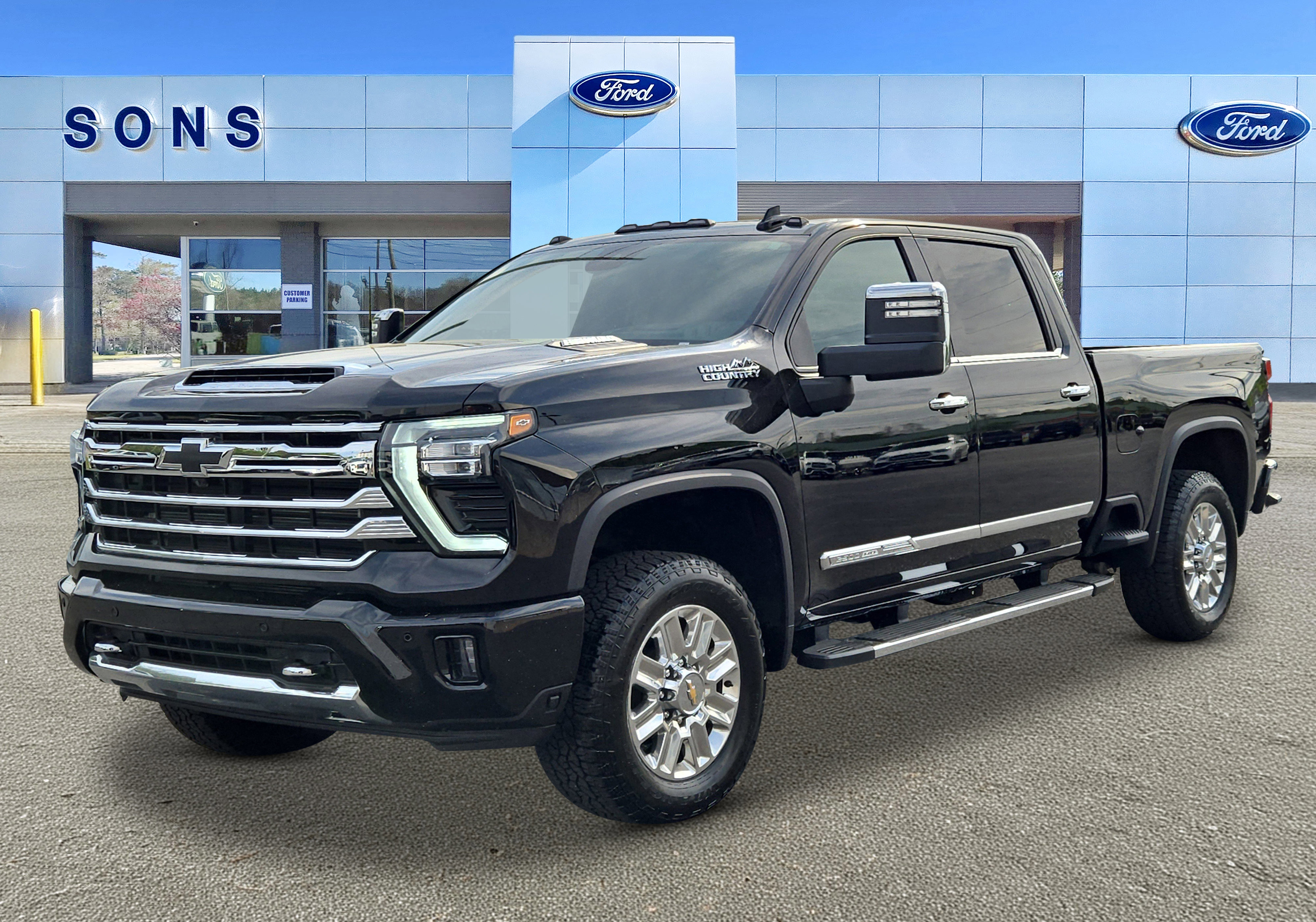Used 2025 Chevrolet Silverado 2500 High Country w/ Technology Package image 9