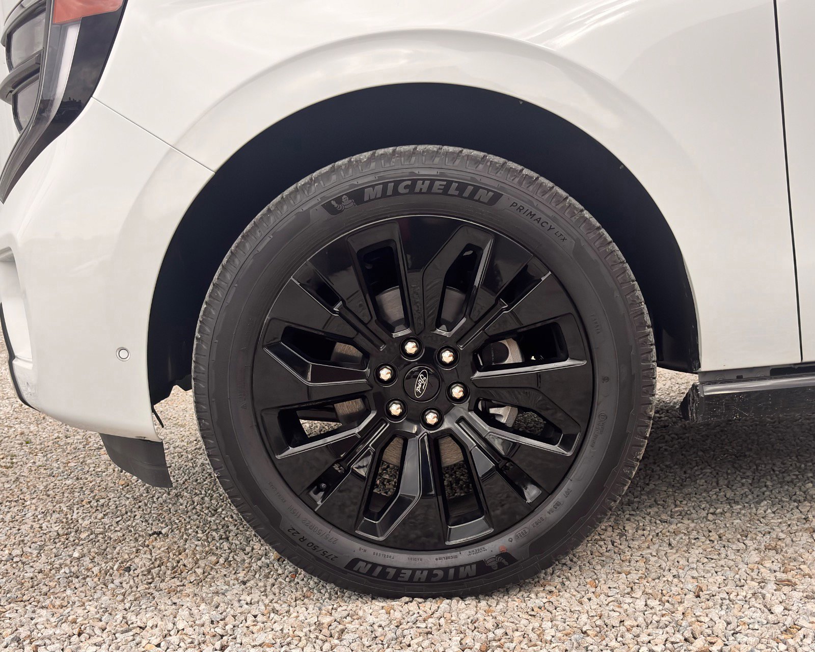 Certified 2025 Ford Expedition Platinum w/ Stealth Appearance Package image 21