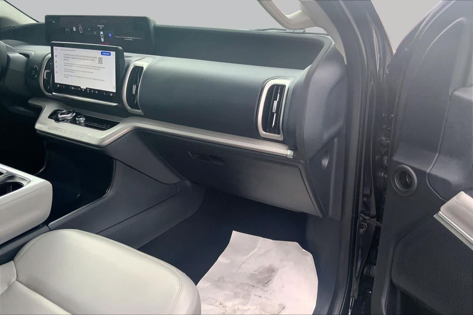 Certified 2026 Ford Expedition Active RWD image 19