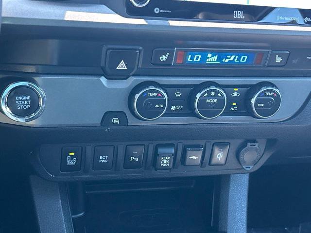 Used 2022 Toyota Tacoma TRD Sport w/ TRD Premium Sport Package RWD image 38