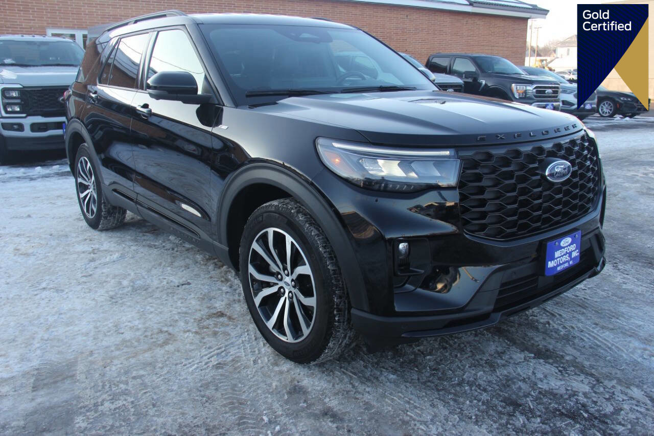 Certified 2025 Ford Explorer ST-Line image 1