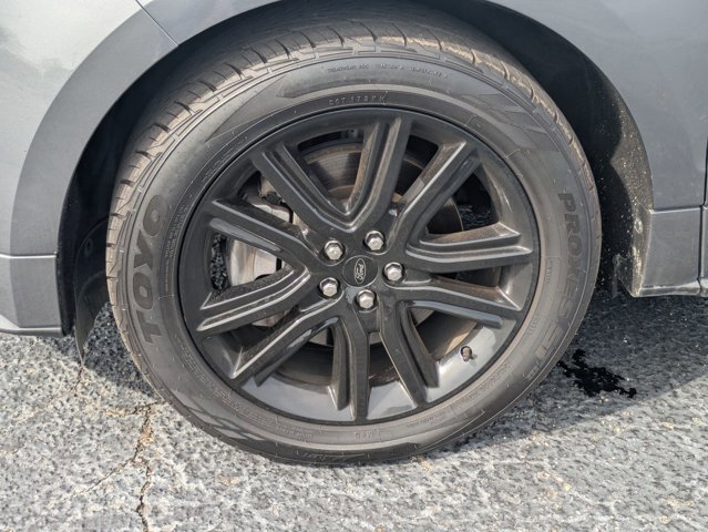 Certified 2022 Ford Edge ST-Line image 11