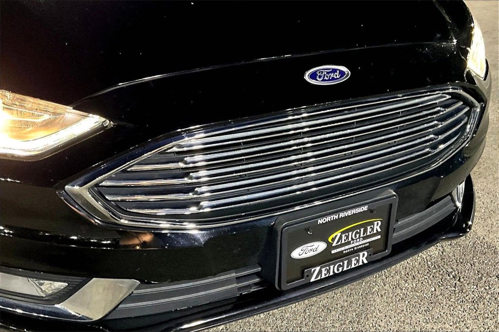 Certified 2017 Ford Fusion SE w/ Equipment Group 601A image 30