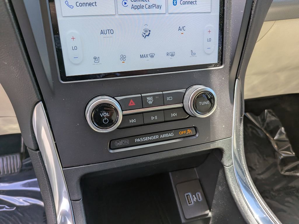 Certified 2021 Ford Edge Titanium FWD image 29