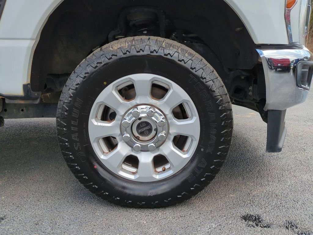 Certified 2024 Ford F250 XLT image 8