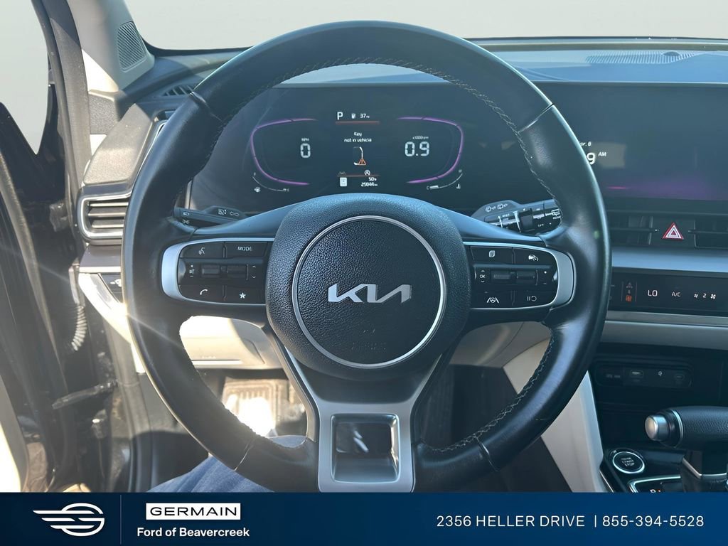 Used 2024 Kia Sportage EX image 19