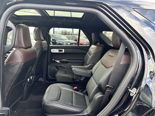 Certified 2023 Ford Explorer Platinum w/ Technology Package image 24