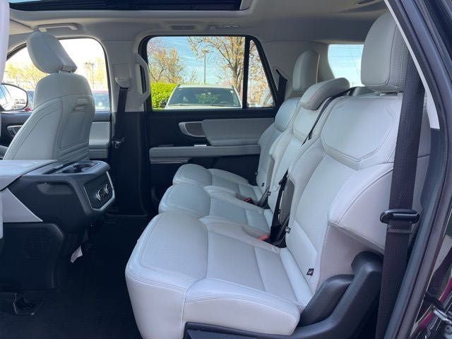 Certified 2025 Ford Expedition Max Platinum AWD/4WD image 13