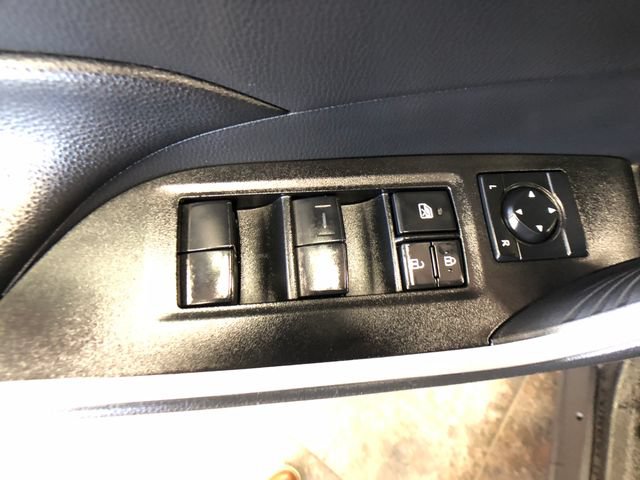 Used 2021 Toyota RAV4 XLE w/ XLE Grade Weather Package AWD/4WD image 11