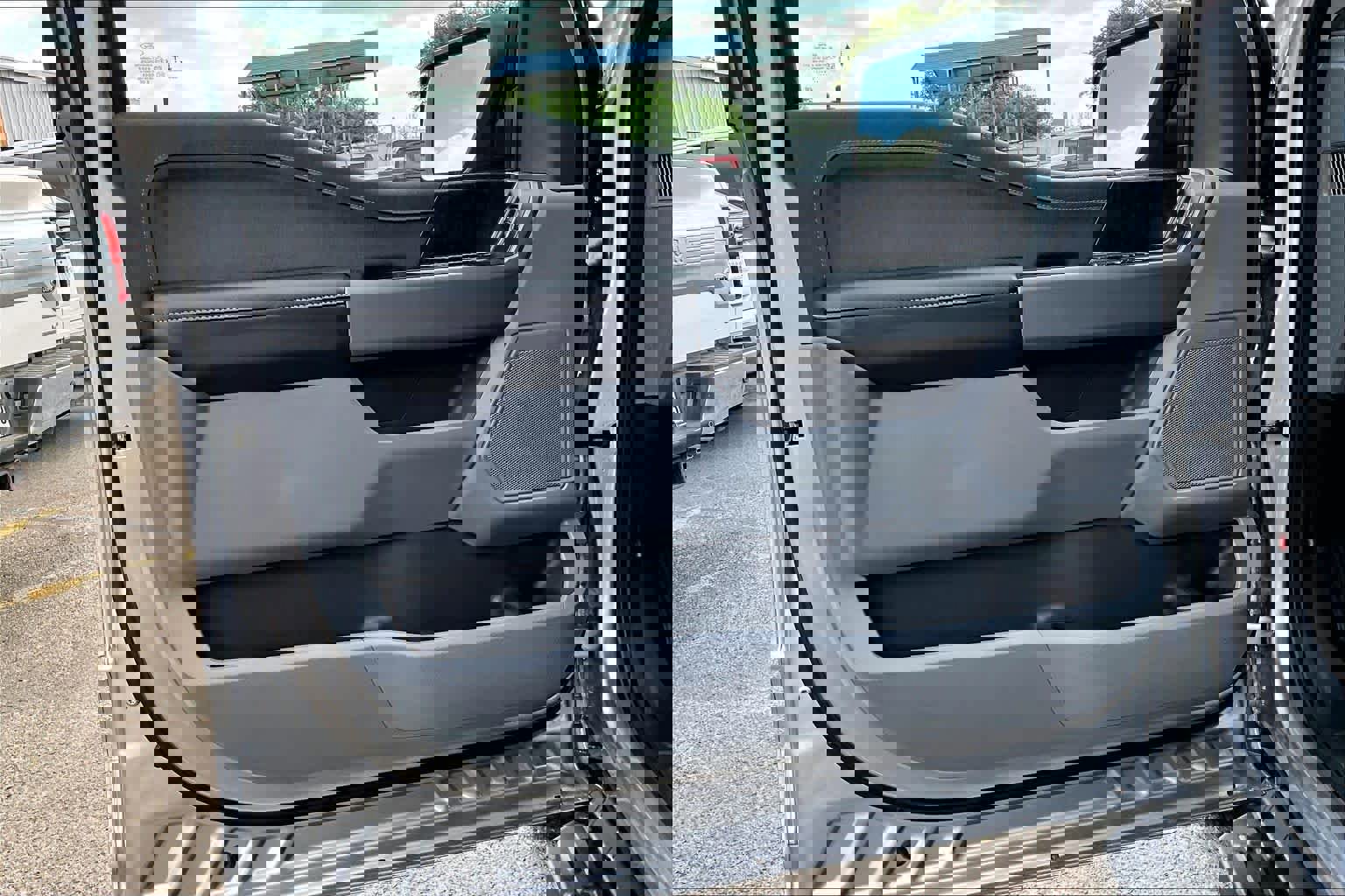 Certified 2022 Ford F150 Lightning XLT w/ Max Trailer Tow Package image 23