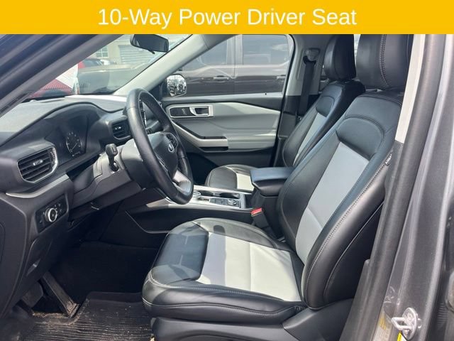 Certified 2023 Ford Explorer XLT w/ Equipment Group 202A AWD/4WD image 9