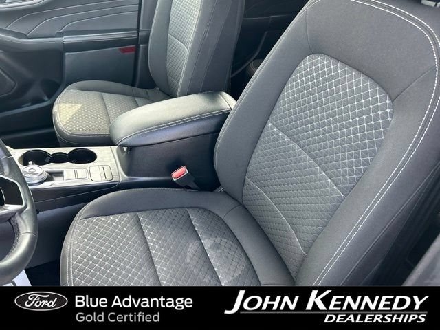 Certified 2023 Ford Escape Active FWD image 13