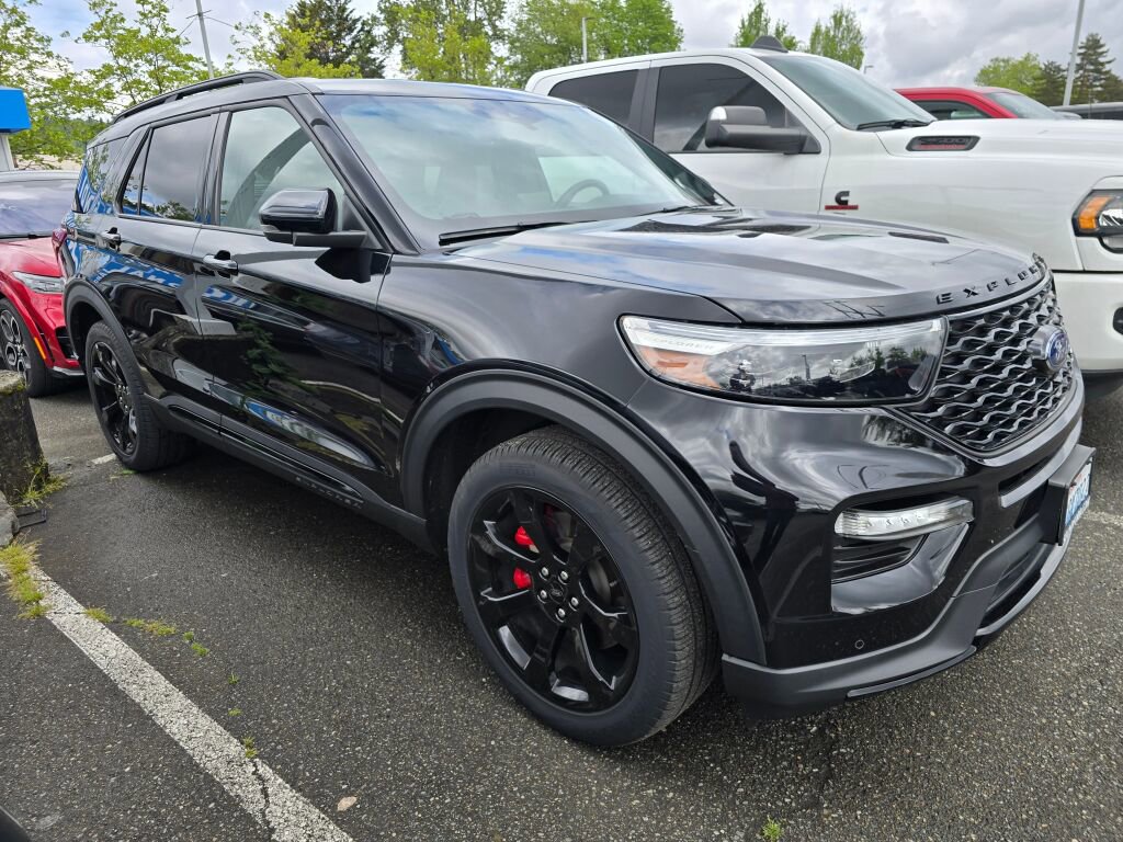 Certified 2023 Ford Explorer ST w/ Equipment Group 401A AWD/4WD image 4