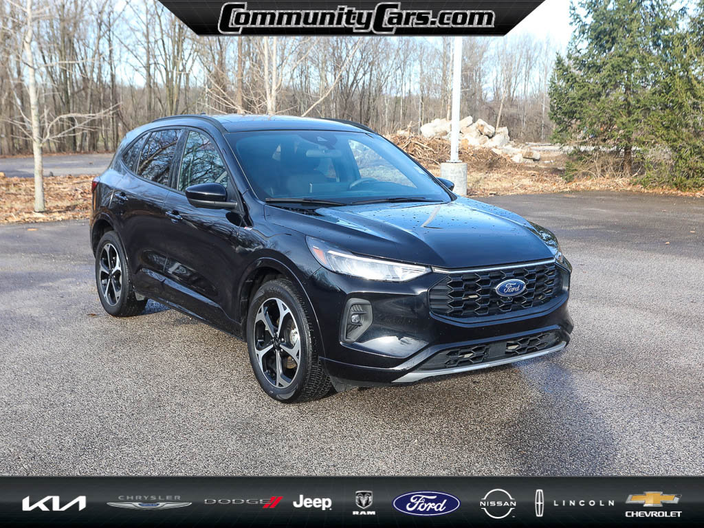 Certified 2023 Ford Escape ST-Line Select w/ Tech Pack #2 image 9