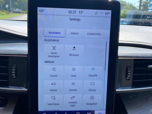 Certified 2022 Ford Explorer Platinum w/ Equipment Group 601A AWD/4WD image 39