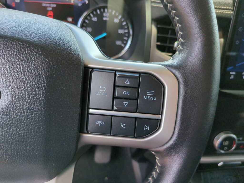 Certified 2024 Ford Expedition XLT RWD image 33