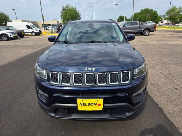 Used 2019 Jeep Compass Latitude w/ Popular Equipment Group AWD/4WD image 4