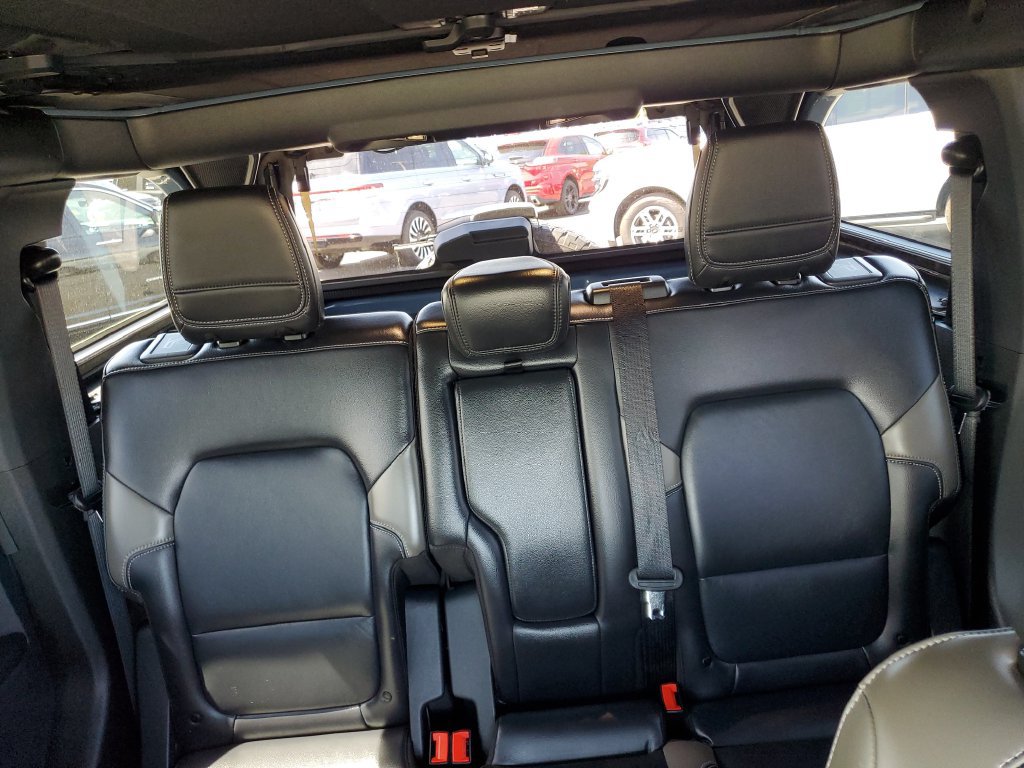 Certified 2025 Ford Bronco Outer Banks AWD/4WD image 38