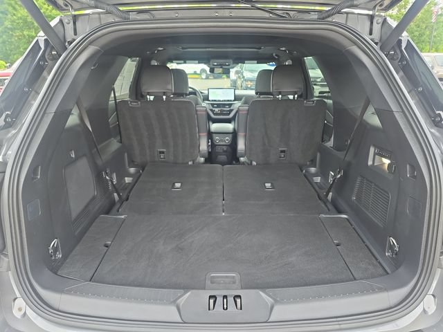 Certified 2025 Ford Explorer ST AWD/4WD image 7