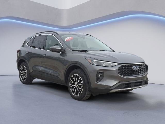 Certified 2025 Ford Escape SE w/ PHEV Premium Package FWD image 2