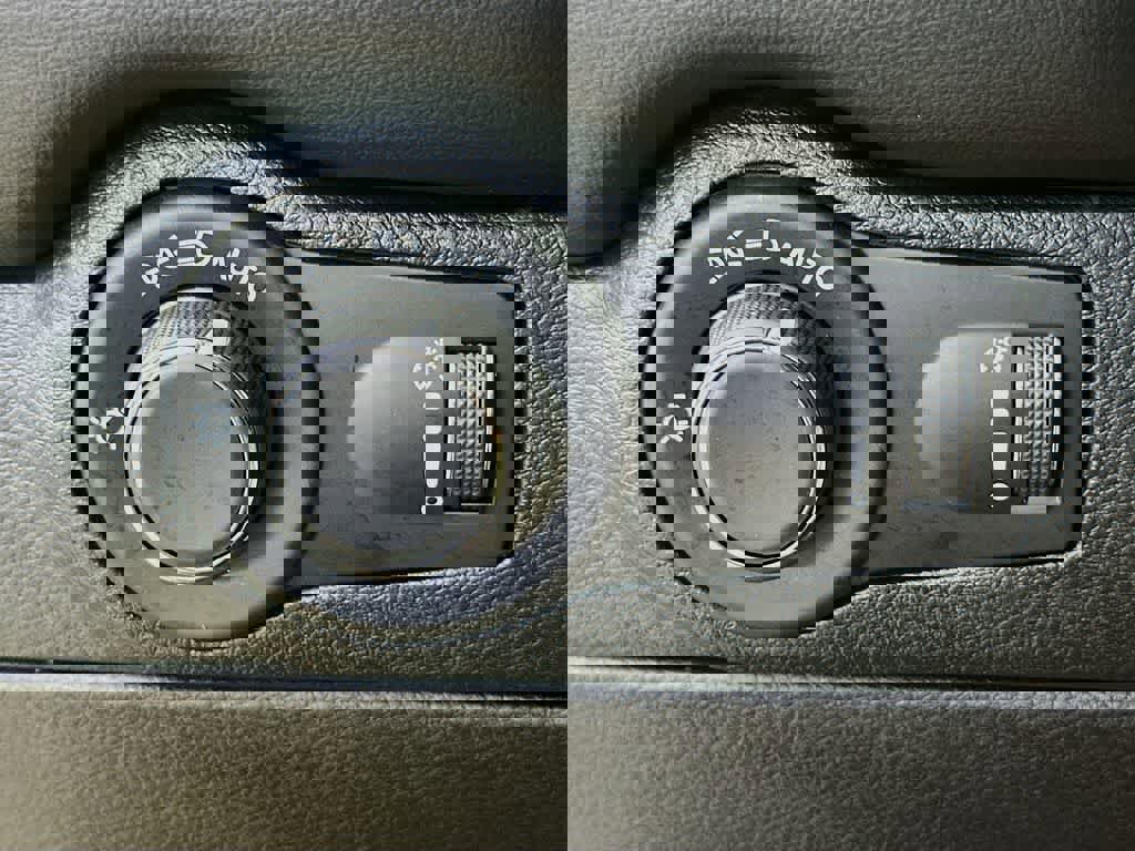 Used 2025 Dodge Durango R/T image 27