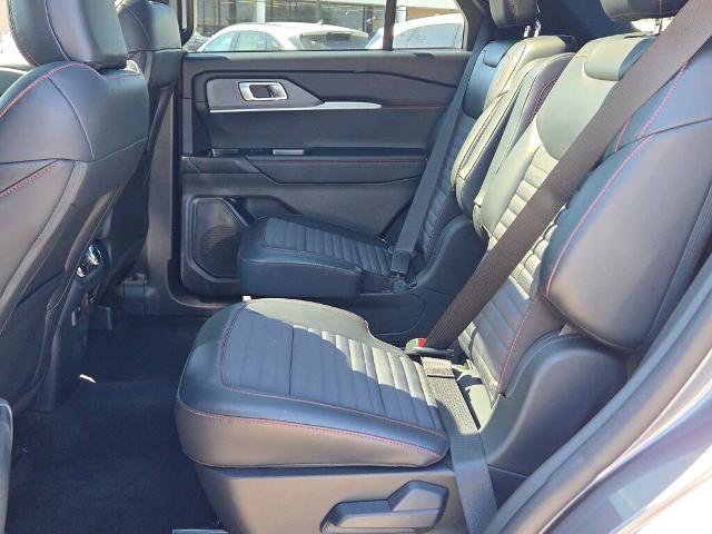 Certified 2025 Ford Explorer ST-Line w/ Premium Package image 17