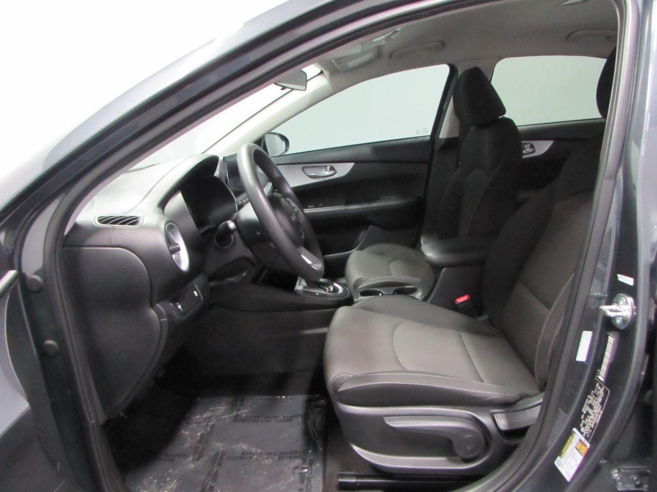 Used 2024 Kia Forte LXS FWD image 13