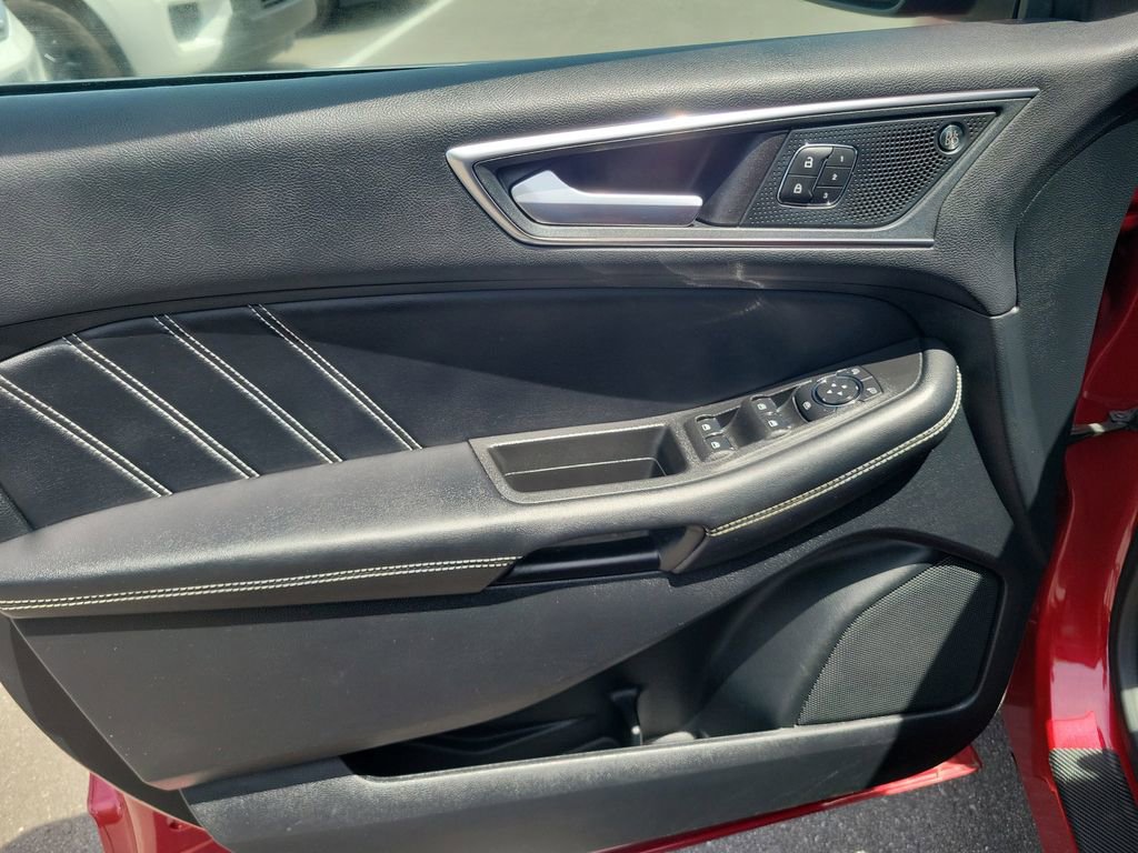 Certified 2022 Ford Edge ST w/ Equipment Group 401A AWD/4WD image 15