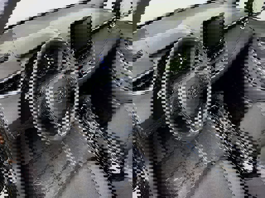 Used 2022 Toyota Corolla SE image 9