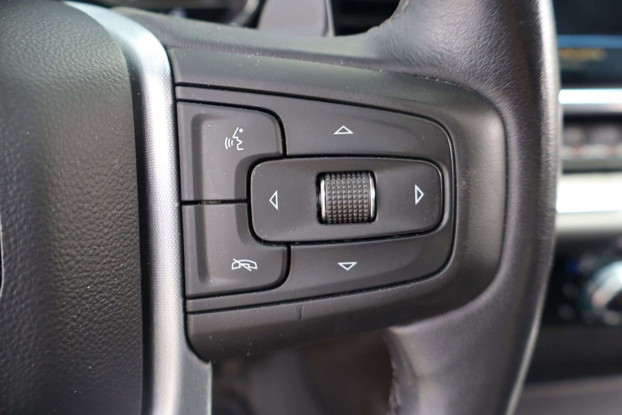 Used 2023 GMC Sierra 1500 SLT RWD image 16
