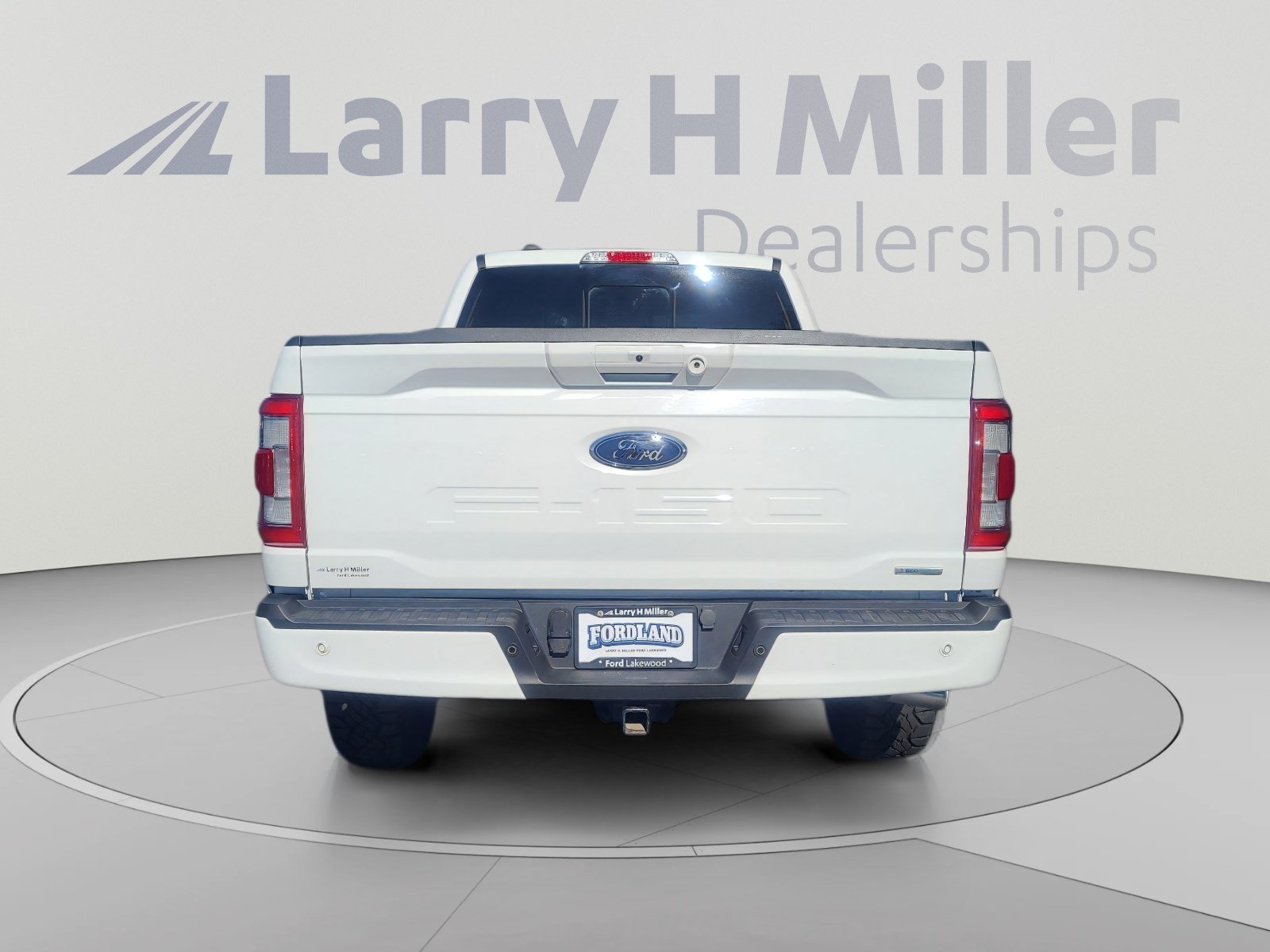 Certified 2022 Ford F150 Lariat w/ Equipment Group 502A High AWD/4WD image 4