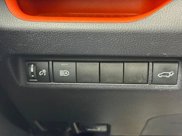 Used 2019 Toyota RAV4 Adventure w/ All Weather Liner Package AWD/4WD image 20