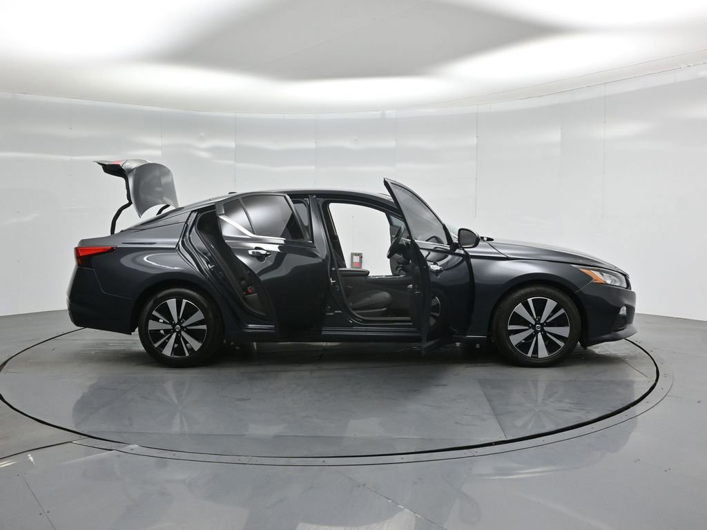 Used 2022 Nissan Altima 2.5 SV image 35