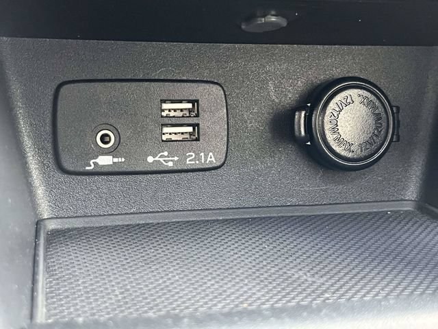 Used 2020 Subaru Forester Premium AWD/4WD image 33