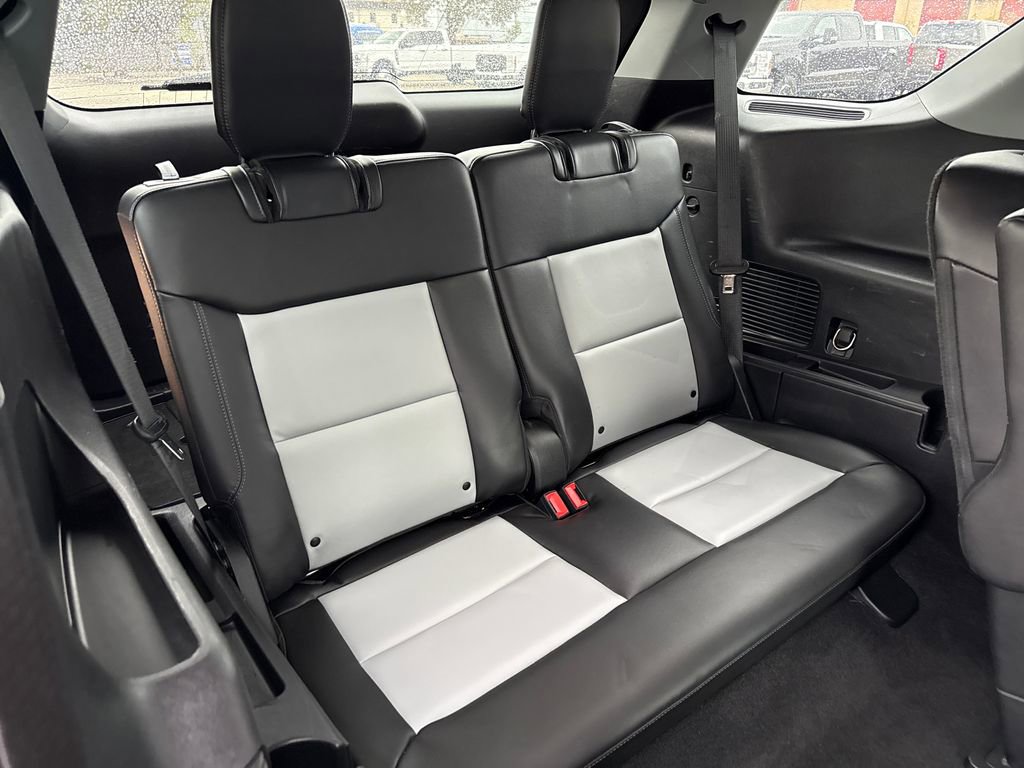 Certified 2022 Ford Explorer XLT w/ Equipment Group 202A image 28