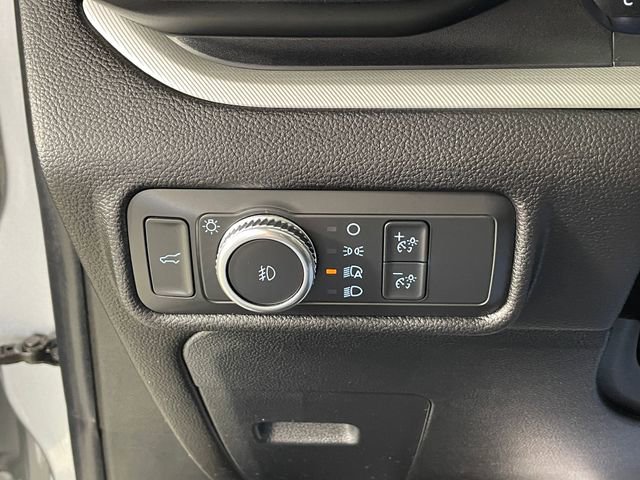 Certified 2022 Ford Explorer XLT w/ Equipment Group 202A RWD image 15