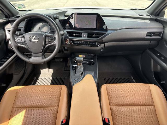 Used 2023 Lexus UX 250h FWD w/ Premium Package image 17