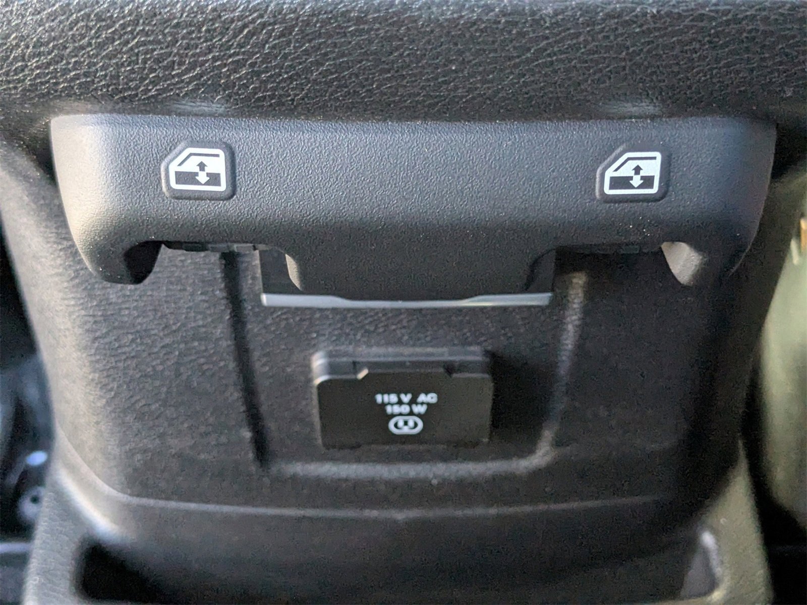 Used 2021 Jeep Wrangler Unlimited Sahara w/ Cold Weather Group image 15