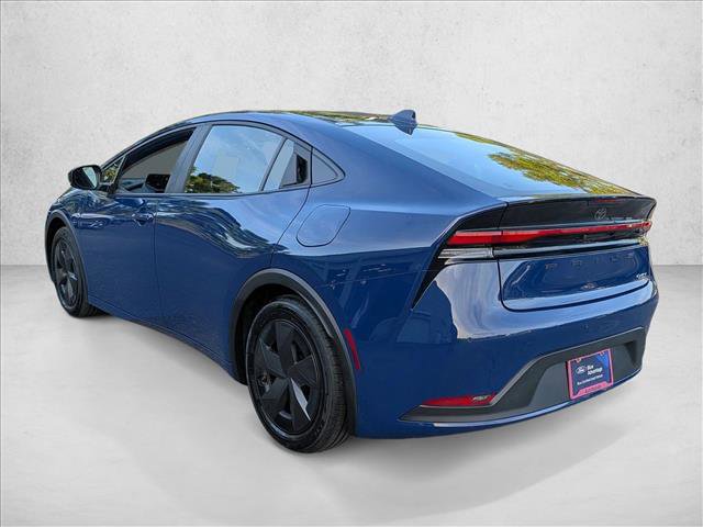 Used 2025 Toyota Prius LE image 7