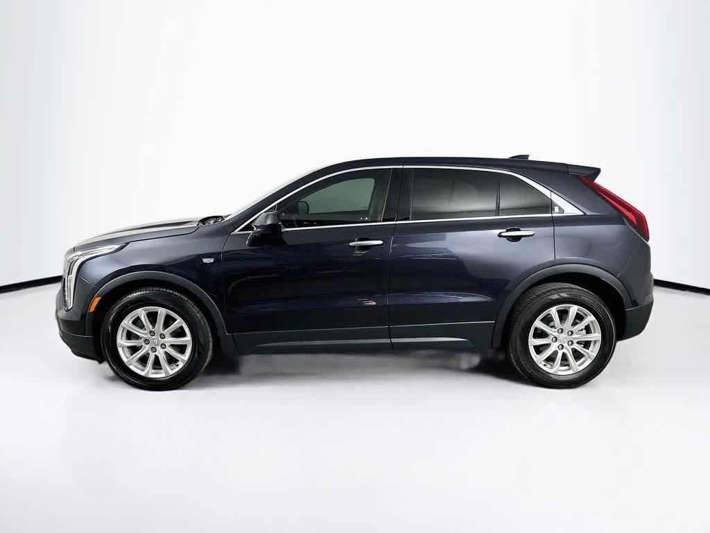 Used 2023 Cadillac XT4 Luxury FWD image 3