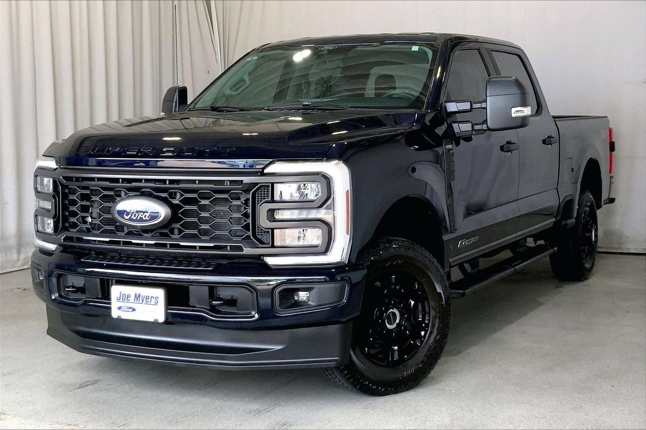 Certified 2025 Ford F250 XL w/ STX Appearance Package AWD/4WD image 12