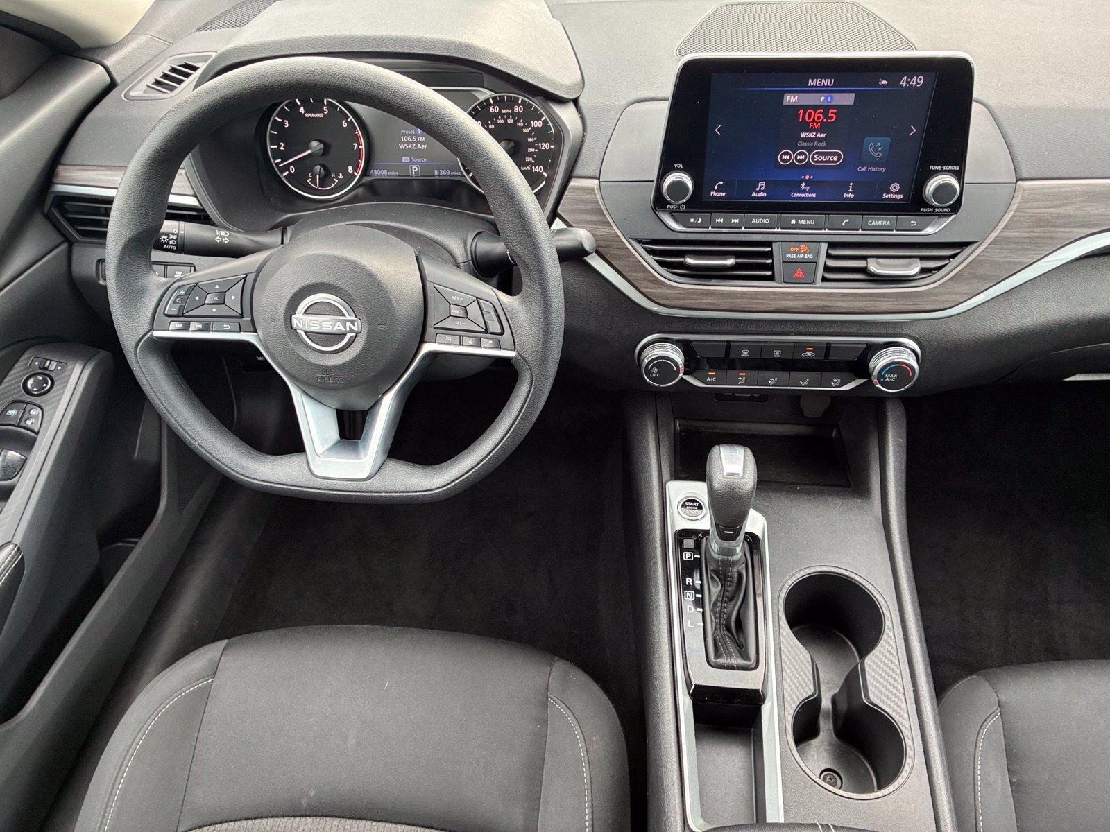 Used 2025 Nissan Altima 2.5 SV FWD image 17