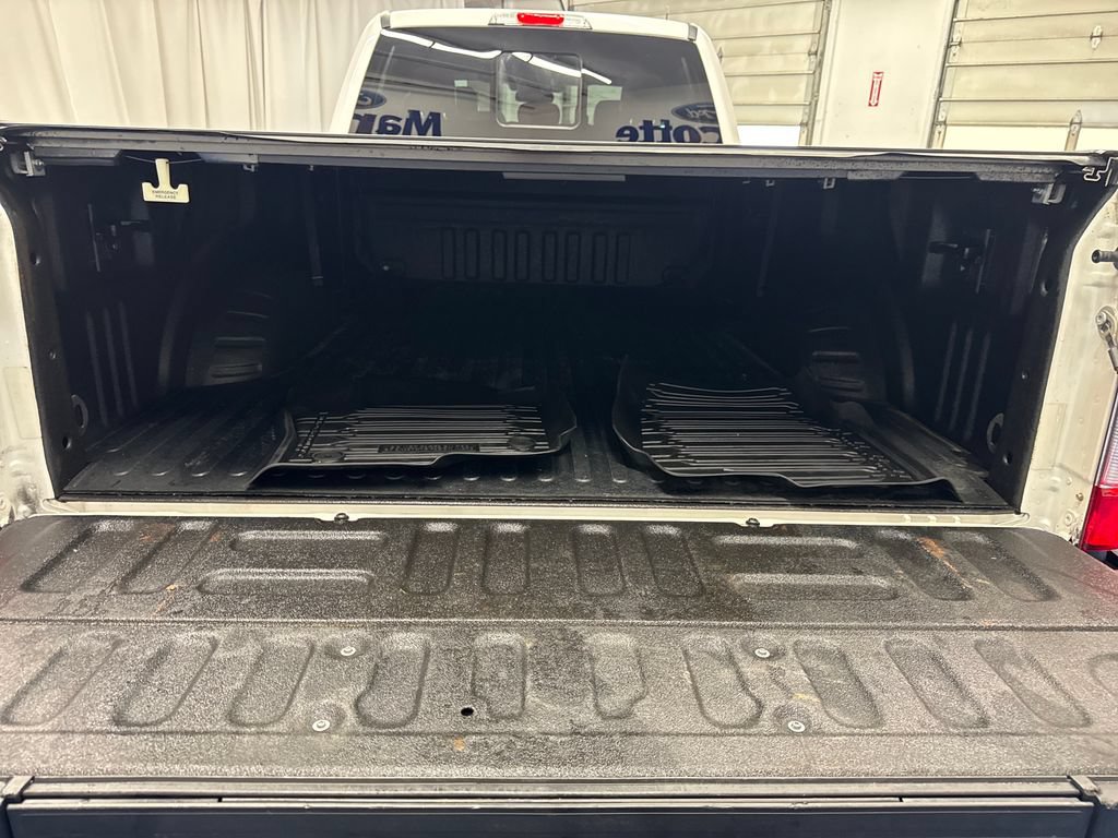 Certified 2019 Ford F350 Platinum w/ FX4 Off-Road Package AWD/4WD image 23
