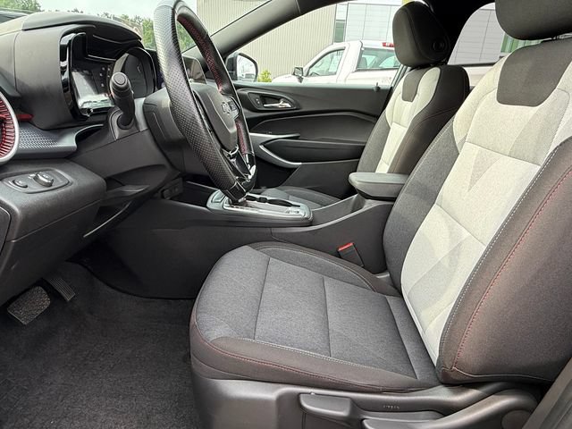 Used 2024 Chevrolet Trax RS w/ Driver Confidence Package FWD image 18